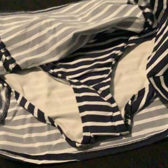 Lands End Swim Wear Bottoms - 2045 - Picture 3 of 4